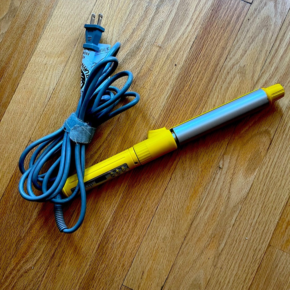 Dry Bar 1” Curling Iron